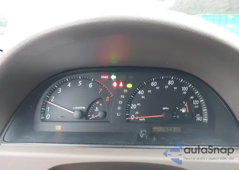 2004 Toyota Camry Le z USA, uszkodzony, nr VIN 4T1BE32K84U906837